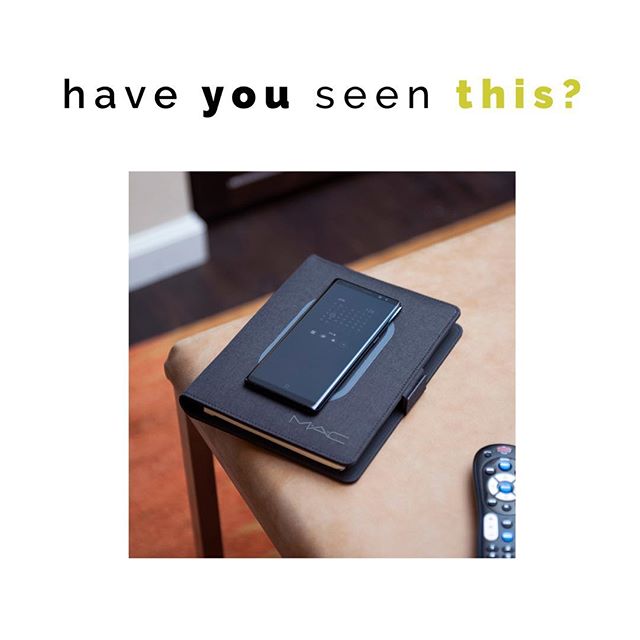 You’ve seen padfolios. You’ve seen wireless chargers. But have you seen this?  We ❤️ it! 
#HYST #cliphappens  #corporategifts  #iwantone #haveyouseenthis